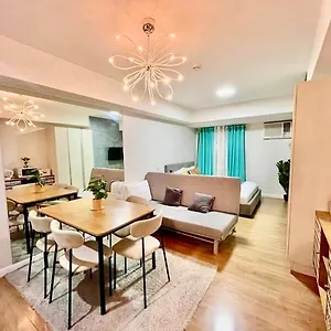  Apartment Pool, View, Washer, Netflix, Walk To Abreeza Mall - T1-2321
